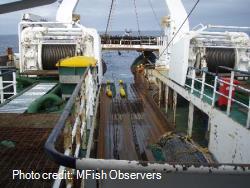 Trawl deck on setting of trawl nets 